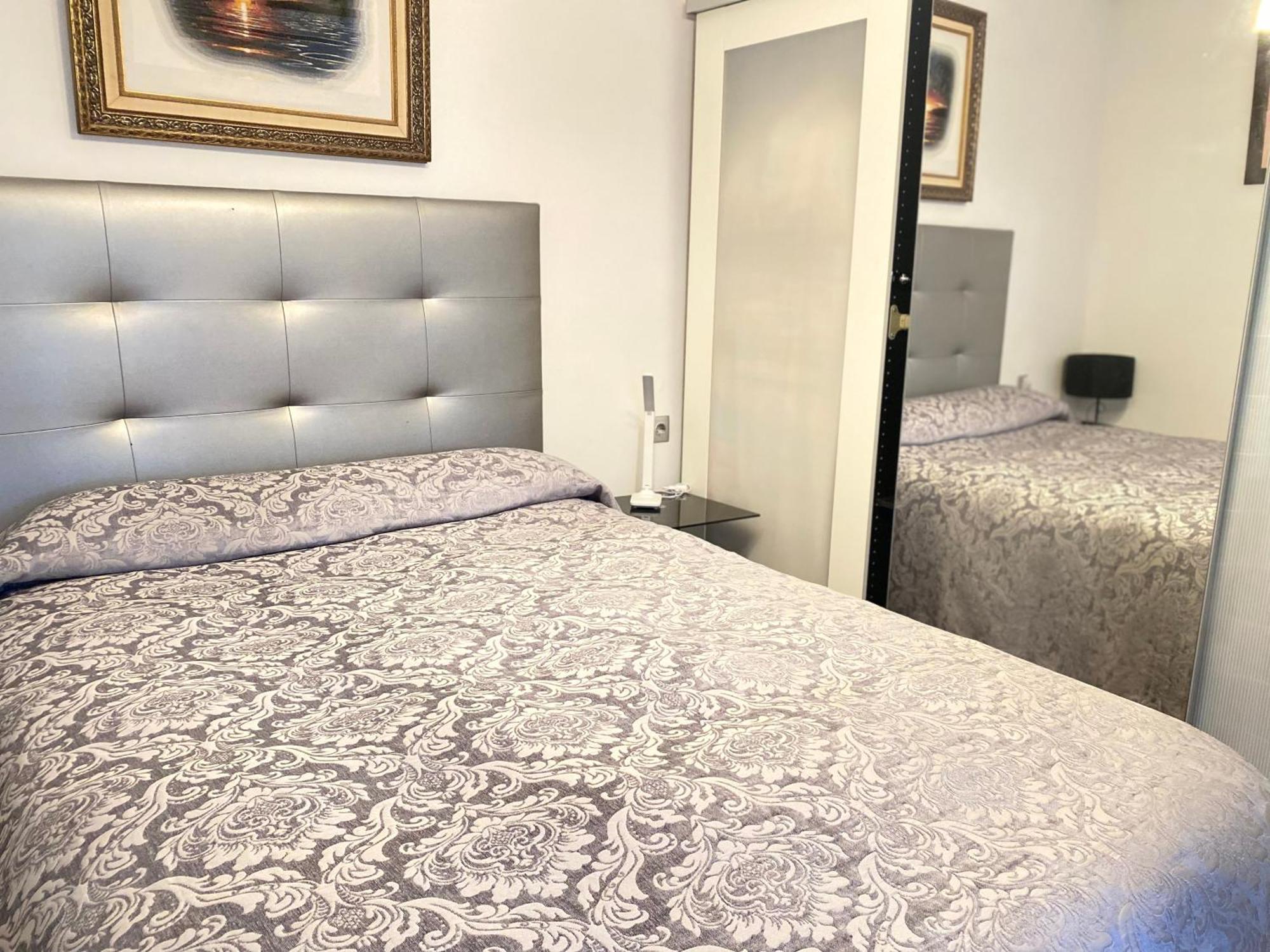 Allotjament en família Shared Apartment! Piso Compartido! общая квартира!