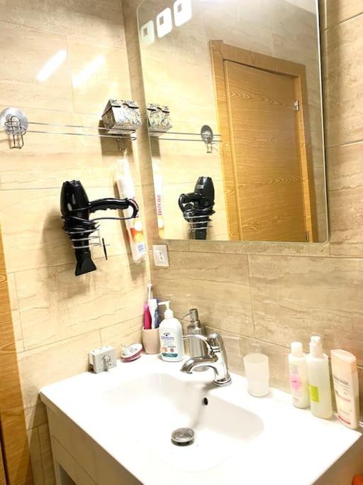 Shared Apartment! Piso Compartido! общая квартира! Allotjament en família